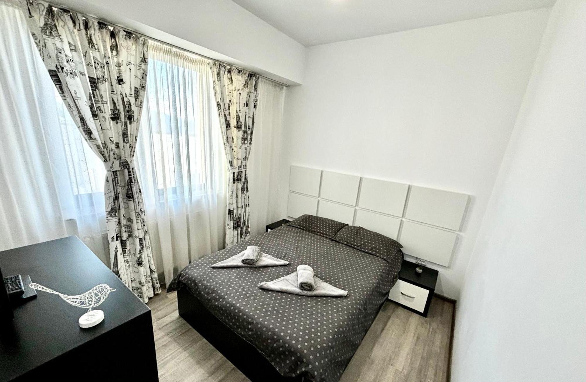 Taste Of Iasi - Two Room Apartment - Central - Sunset Touch エクステリア 写真